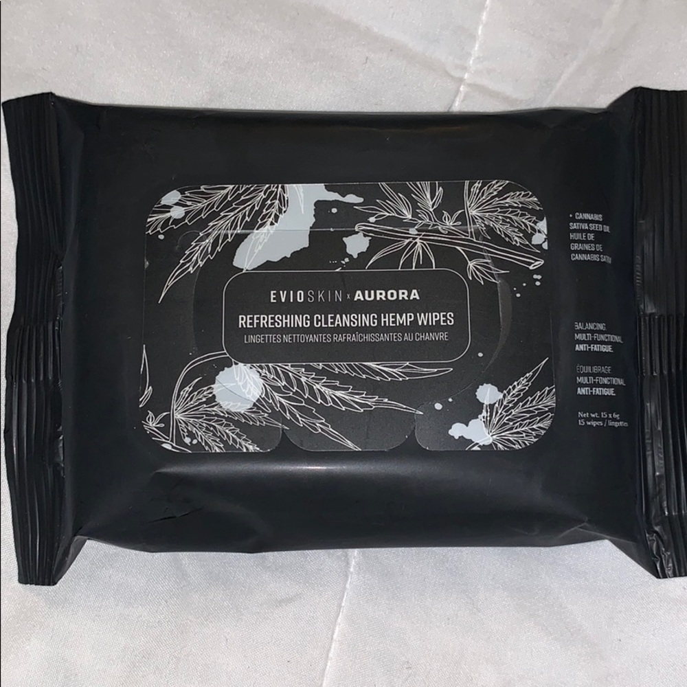 EVIO BEAUTY - REFRESHING CLEANSING HEMP WIPES